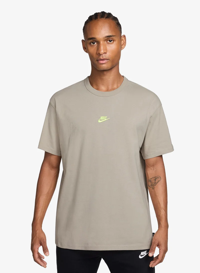 نايكي Nsw Premium Essential Sustainable T-Shirt